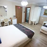 Arven Hotel